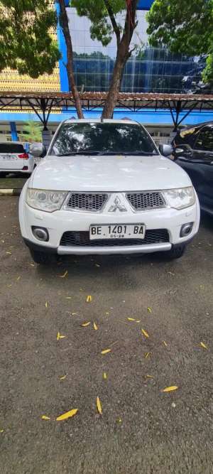 Jual bekas Jual Pajero Sport Dakar 4x4 2012,lokasi di  