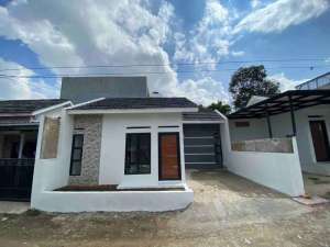 Jual Rumah 300jtaan Cugugur tengah dekat eco pesantren 2 lokasi di Cimahi Kota, tersedia melalui melalui situs Olx