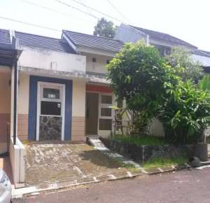 Jual Rumah Di Serpong Green Park Dekat Akses Toll BSD Pamulang lokasi di Tangerang Selatan Kota, tersedia melalui melalui situs Olx