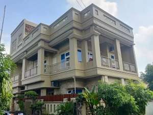 Jual Rumah Kokoh Megah Mewah di Sukodono. Di perumahan Permata Sukodono Raya. Sidoarjo lokasi di Sidoarjo  Kab., tersedia melalui melalui situs Olx