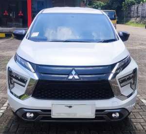 JUAL SANTAI MITSUBISHI XPANDER ULTIMATE 2023 ANTIK lokasi di  , tersedia melalui melalui situs Olx