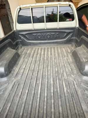 Jual Toyota Hilux lokasi di  , tersedia melalui melalui situs Olx
