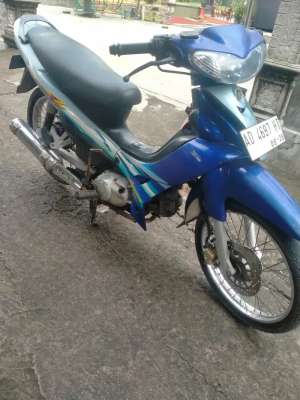 Jupiter z 2005 mesin bagus halus irit lokasi di  , tersedia melalui melalui situs Olx