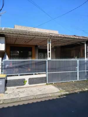 Kencana Loka BSD CITY lokasi di Tangerang Selatan Kota, tersedia melalui melalui situs Olx