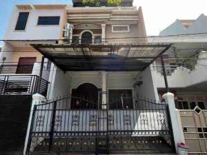 Kesempatan Emas Dijual Cepat Rumah 3 lantai di Danau Indah Sunter Jakarta Utara lokasi di Jakarta Utara, tersedia melalui melalui situs Olx