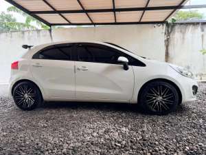Jual bekas KIA ALL NEW RIO 2012,lokasi di  