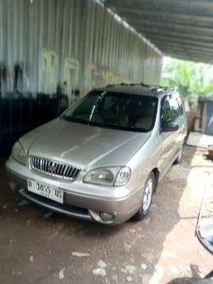 Jual bekas Kia Carens 2001 Bensin,lokasi di Subang Kab.