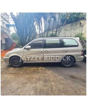 Kia Carnival 2001 Diesel lokasi di  , tersedia melalui melalui situs Olx