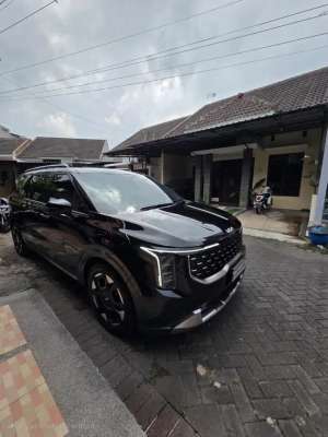 Kia Carnival 2024 Premiere 7 Seater Diesel lokasi di  , tersedia melalui melalui situs Olx