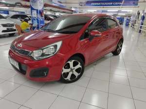 Jual bekas Kia Rio Matic 2014 Merah kreditmobil mobilsurabaya Citycar mobil,lokasi di  