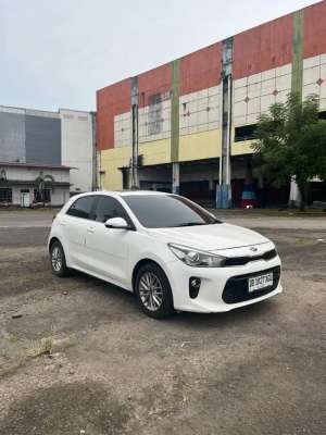 Kia Rio Platinum AT 2017 lokasi di  , tersedia melalui melalui situs Olx