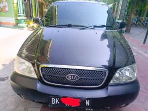 Kia Sedona Bensin Manual V6 Tahun 2005 lokasi di  , tersedia melalui melalui situs Olx