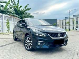 Jual bekas KM 11 RIBU Suzuki Baleno HB Facelift Hitam 2023 LIKE NEW,lokasi di  