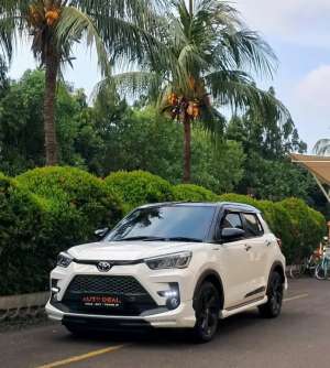Jual bekas KM 23 RBToyota Raize 1.0T GR Sport Twotone AT 2023 LIKE NEW,lokasi di  