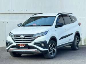 KM 33rb.. New RUSH TRDs 1.5 AT 2021.. eNHa garage Semarang.. , tersedia melalui melalui situs Olx