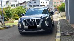 Jual bekas Km 46 ribu hyundai palisade signature 2021 hitam diesel,lokasi di Jakarta Selatan
