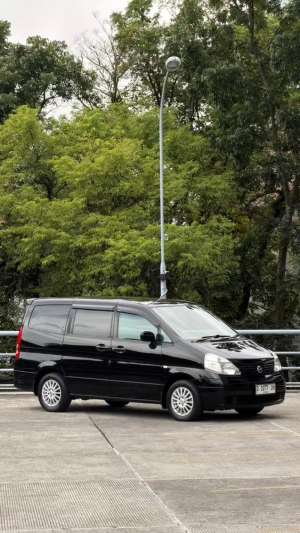 Jual bekas KM 60 RB SERENA C24 CT 2011 ANTIK,lokasi di  