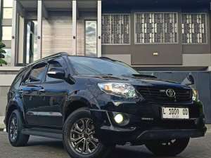 Jual bekas KM 78RBToyota Fortuner VNT TRD 2015,lokasi di Surabaya Kota