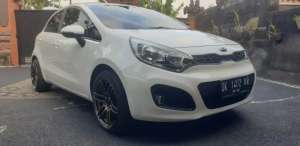 KM 86 RB KIA RIO TH 2013 MATIC lokasi di  , tersedia melalui melalui situs Olx