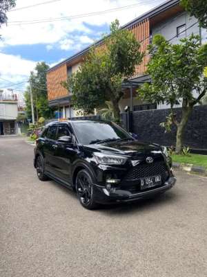 KM LOW TOYOTA RAIZE 1.0 T S CVT 2022 lokasi di  , tersedia melalui melalui situs Olx