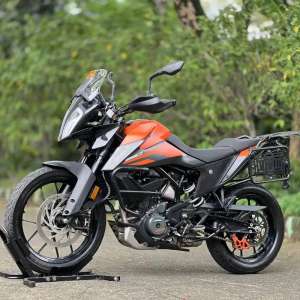 Jual bekas KTM 390 ADVENTURE ABS 2022 ORANGE LOW KM PAJAK PANJANG FULL MULUS,lokasi di Tangerang Kota