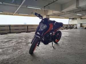 Jual bekas KTM Duke 200 ABS 2023,lokasi di Jakarta Pusat