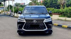 Jual bekas Lexus LX570 LX 570 Sport 4x4 Fullspec V8 AT Black On Beige 2016 Low Km,lokasi di Jakarta Selatan