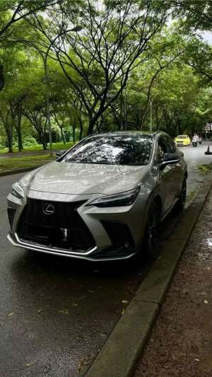 Jual bekas Lexus NX 350F Sport 2024 Hybrid Warna Titanium,lokasi di Jakarta Barat