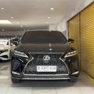 Lexus RX300 FSport lokasi di  , tersedia melalui melalui situs Olx