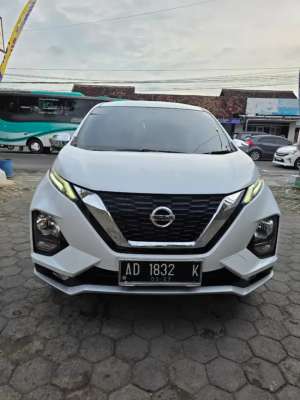 Jual bekas Livina vl matic tahun 2022,lokasi di  