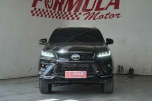 Jual bekas LOW KM20rb Fortuner GR TSS Tetradrive 4x4 2.8 AT 2025,lokasi di  