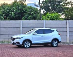 Jual bekas Low odo MG ZS 2021 White,lokasi di Tangerang Kab.