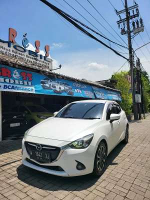 Jual bekas MAZDA 2 GT SKYACTIV TAHUN 2015 bagus mulus,lokasi di  
