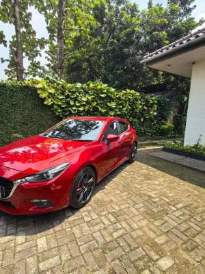 Jual bekas Mazda 3 Hatchback 2.0 AT 2019 KM 83RB,lokasi di Jakarta Timur