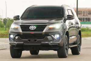 Jual bekas Menang Banyak Toyota Fortuner 2.4 TRD VRZ 2020 TV Belakang Pajero,lokasi di  