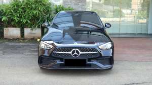 Jual bekas Mercedes-Benz C-Class C 300 AMG Line 2023 hitam km 12 ribuan,lokasi di Jakarta DKI