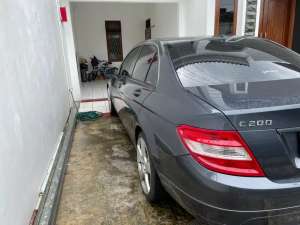 Jual bekas Mercedes-Benz C200 2009 Bensin,lokasi di  