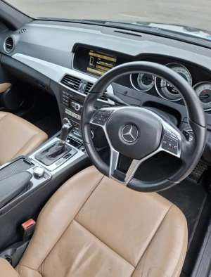Jual bekas Mercedes-Benz C250 2012 Bensin,lokasi di  