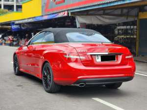 Jual bekas Mercedes-Benz E-Class E 200 2012 Sedan,lokasi di Jakarta DKI