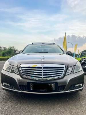 Jual bekas Mercedes-Benz E300,lokasi di  