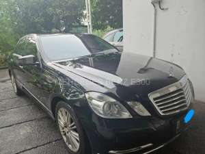Jual bekas Mercedes Benz E300 Elegance,lokasi di  