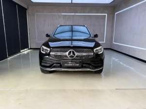 Jual bekas Mercedes Benz GLC 200 AMG Line Obsidian Black Metallic 2021,lokasi di  