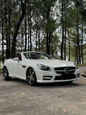Jual bekas Mercedes Benz SLK250 AMG Panoramic 2012 White putih mercy SLK250 2012,lokasi di  