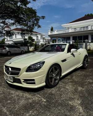 Jual bekas Mercedes Benz SLK250 Cabrio 2012 Putih White 2013 2011 Jual Cepet BU,lokasi di  