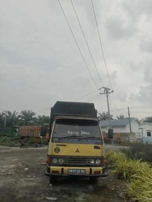 Mitsubishi Colt 2002 Diesel lokasi di  , tersedia melalui melalui situs Olx