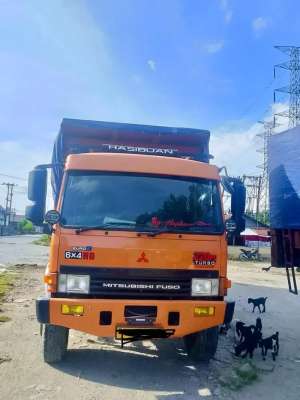 Mitsubishi fuso lokasi di  , tersedia melalui melalui situs Olx