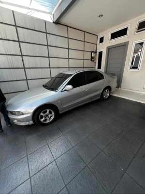 Mitsubishi Galant 2000 Bensin lokasi di  , tersedia melalui melalui situs Olx