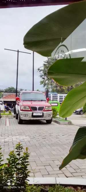 Mitsubishi kuda grandia lokasi di  , tersedia melalui melalui situs Olx