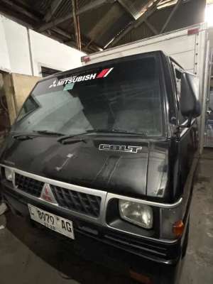 Mitsubishi L300 Box 2008 lokasi di  , tersedia melalui melalui situs Olx