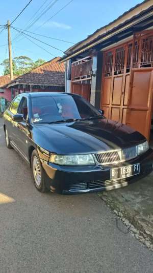 Mitsubishi Lancer 1.6 MT lokasi di  , tersedia melalui melalui situs Olx